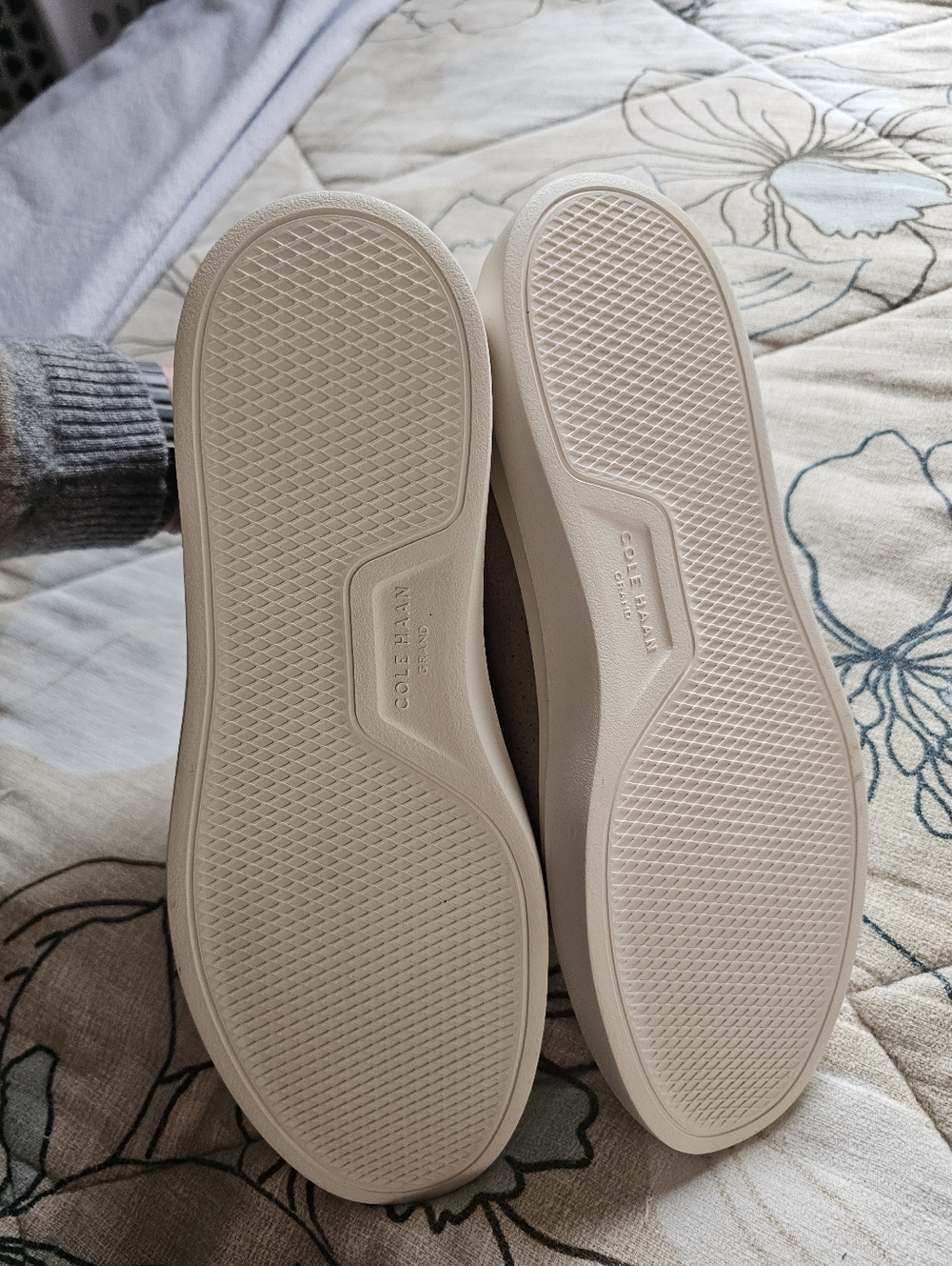 Men's 11 Cole Haan Suede Sneakers in Light Tan - Picture 6 of 10